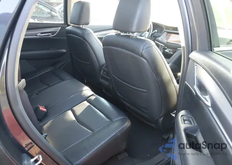 2017 Cadillac Xt5 Luxury z USA, uszkodzony, nr VIN 1GYKNDRSXHZ257982